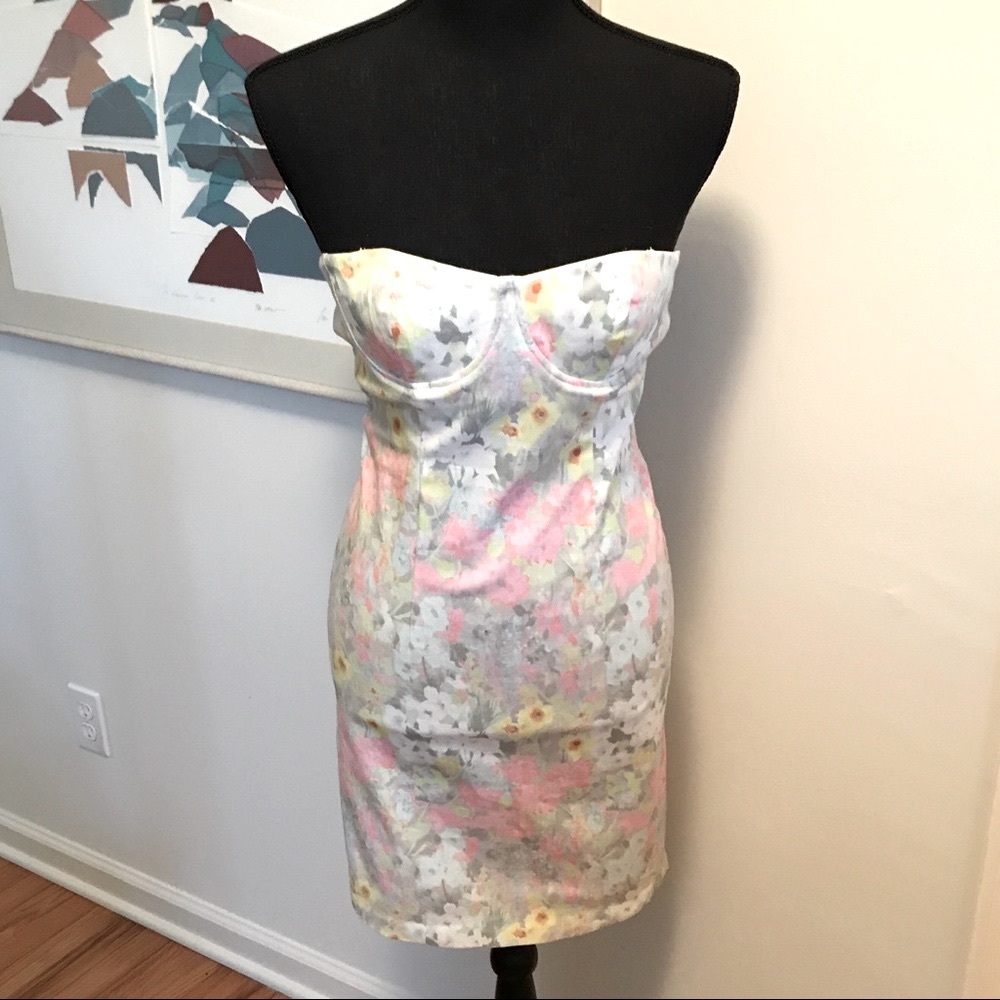 Alice & Olivia Floral Strapless Cutout Back Mini Dress Size 2